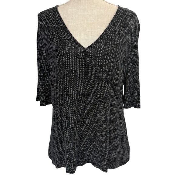 Liz Claiborne, Large, Black & White Short Flutter Sleeve Faux Wrap Style Top - Picture 1 of 6